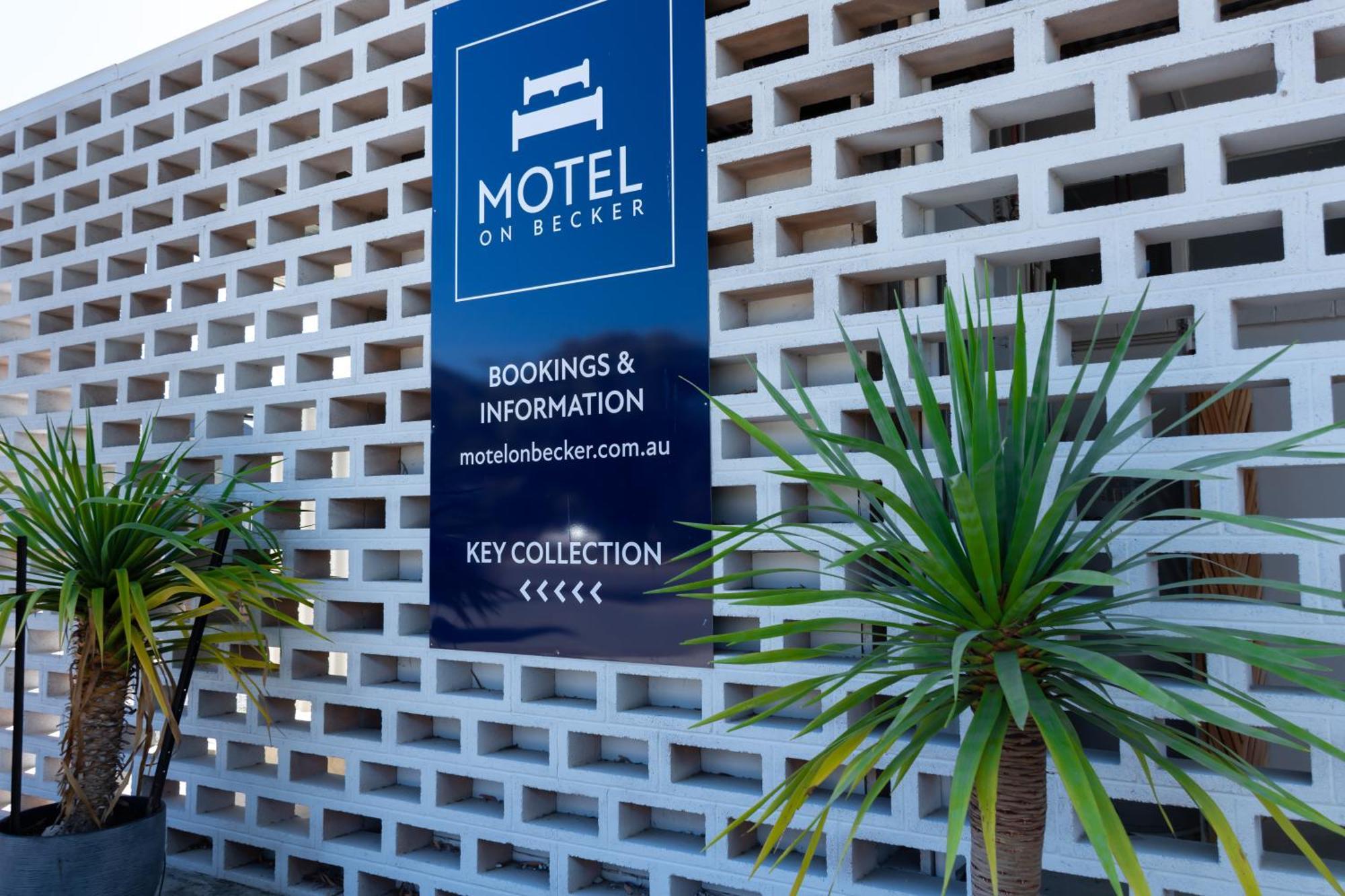 Motel On Becker Tintinara Buitenkant foto